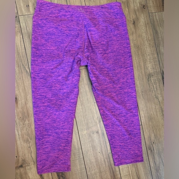 Beyond Yoga Pants - Beyond Yoga cropped leggings large